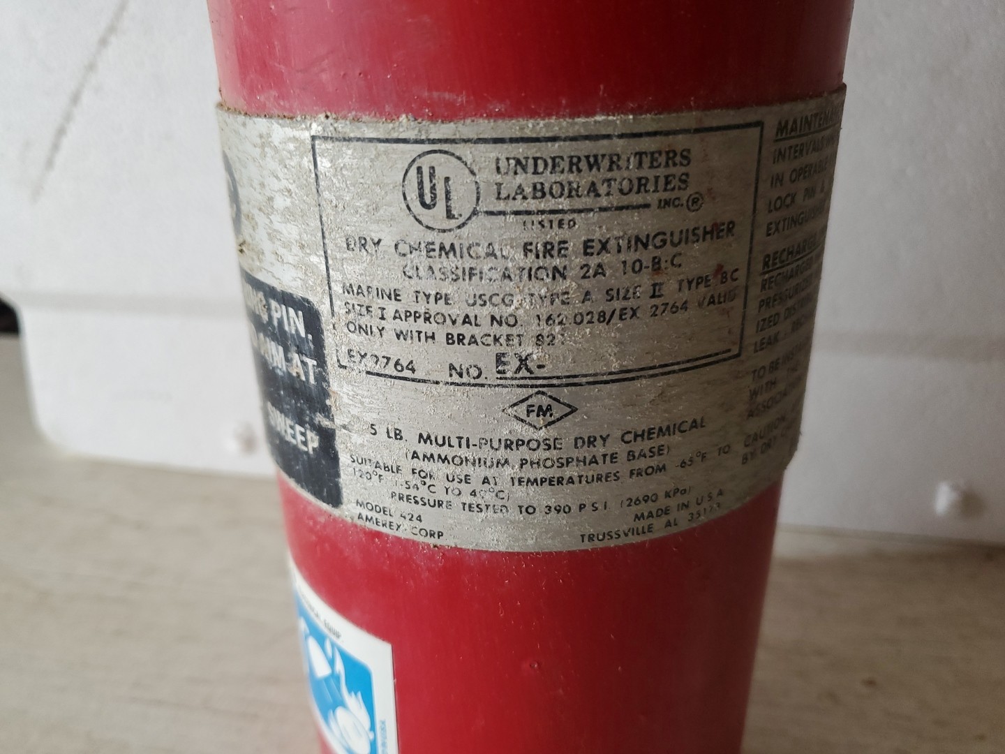 Model 424 Amerex multi-purpose dry chemical 5 pound fire extinguisher NeedsRechg