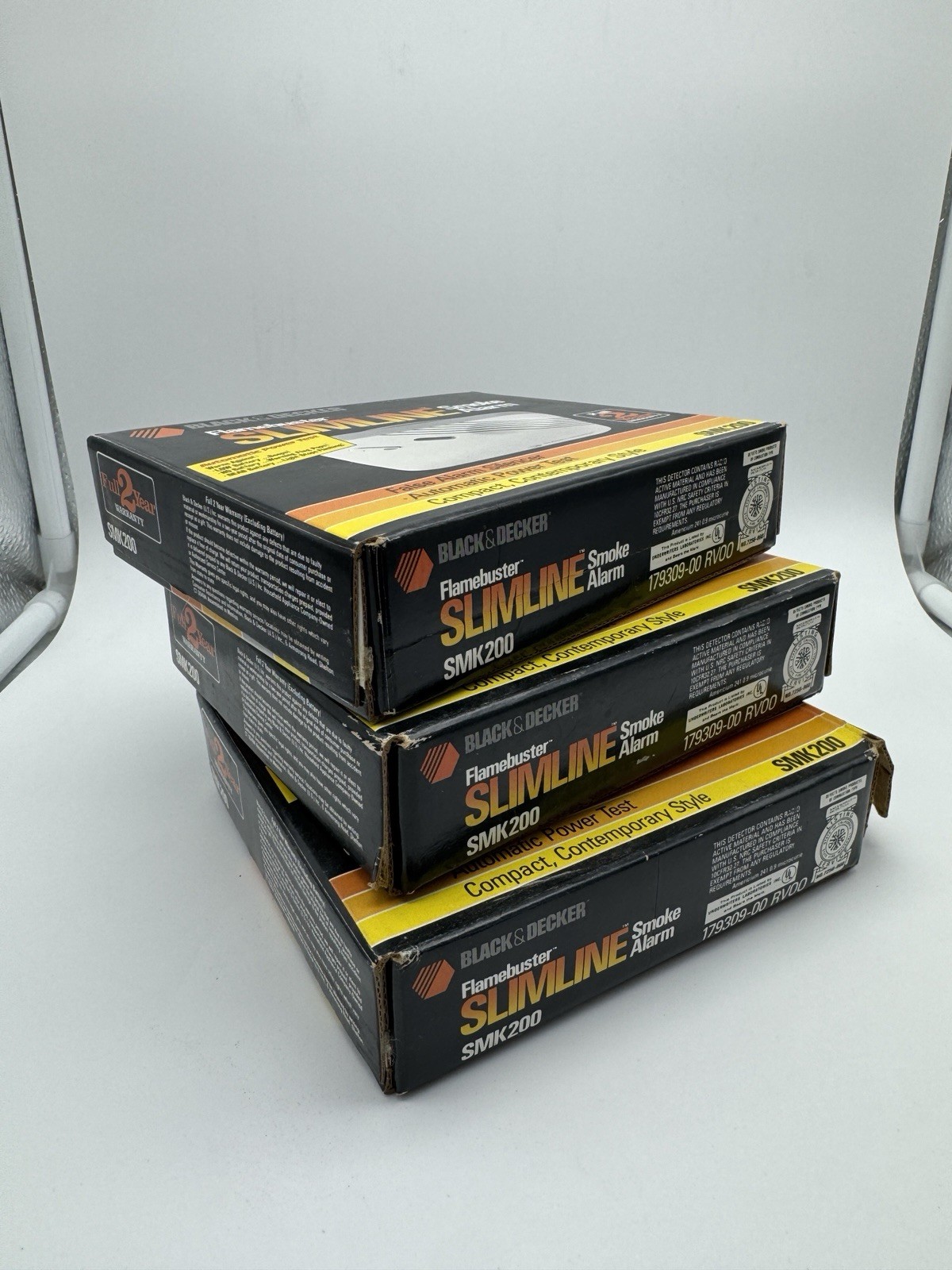 Set of 3 Black and Decker Flamebuster Slimline SMK100 Smoke Alarms NEW SEALED