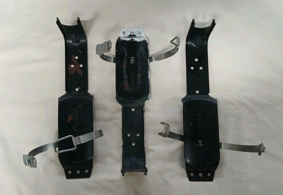 Lot of 3 Kidde Fire Extinguisher Wall Mount, Holder, Shelf Model Part No. 896697