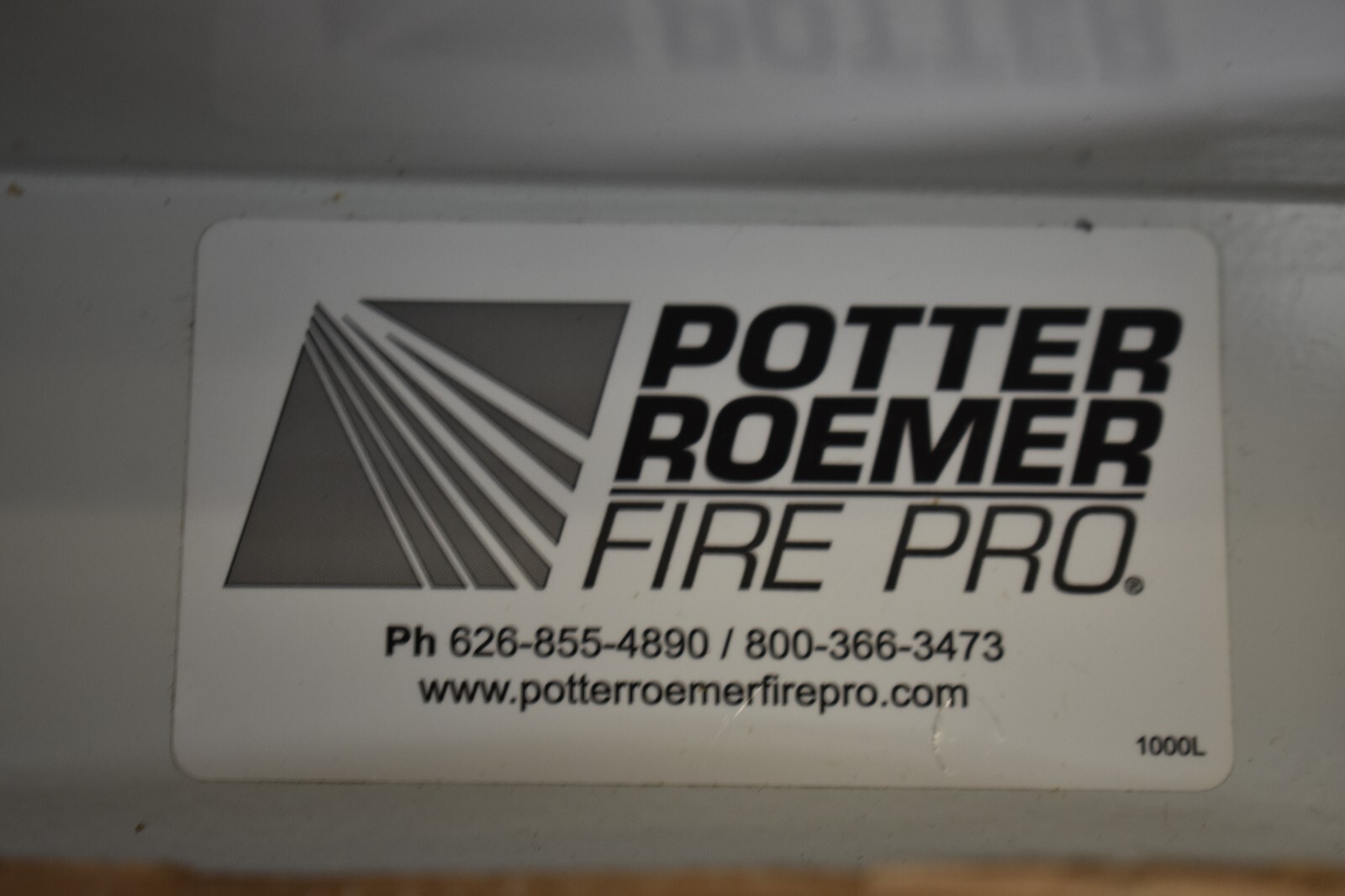 Potter Roemer Fire Extinguisher Cabinet Vertical Temp Glass Window Recessed