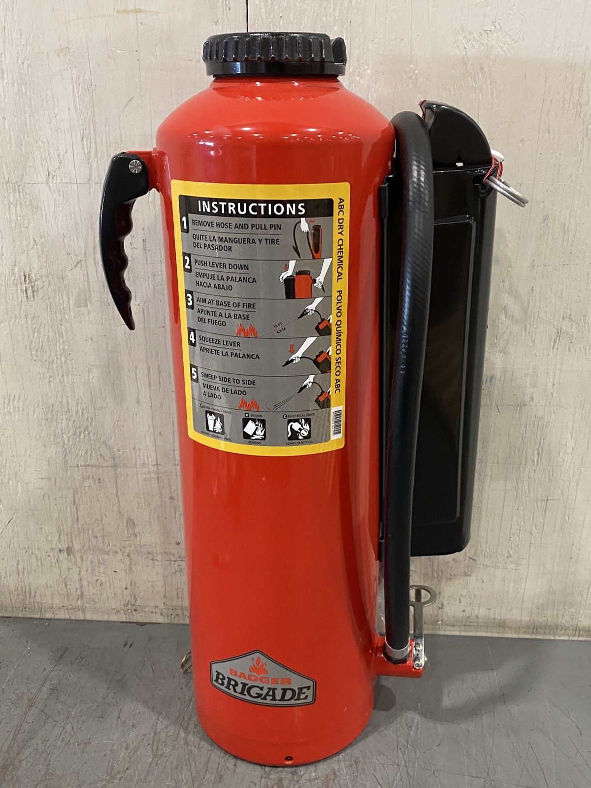 Badger 30# ABC Brigade – CO2 Gas Cartridge Fire Extinguisher 466533