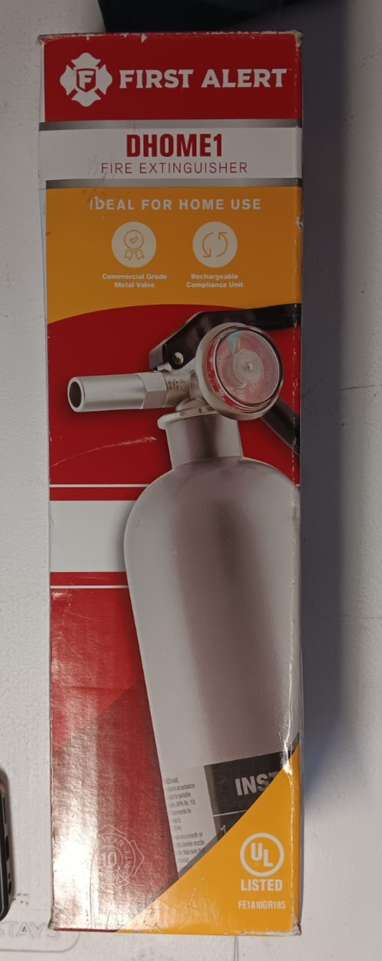 SEALED. First Alert DHOME1 Fire Extinguisher Commercial Grade FE1A10GR195.DEAL