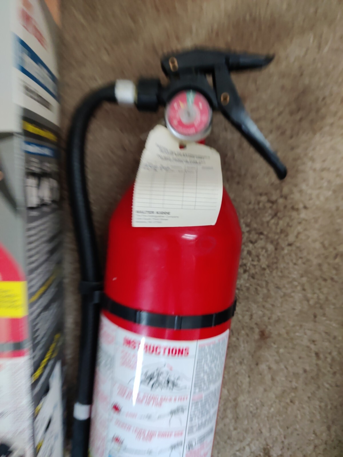 Kidde Fire Extinguisher UL Rated 1-A:10-B:C Model KD82-110ABC Need Recharge