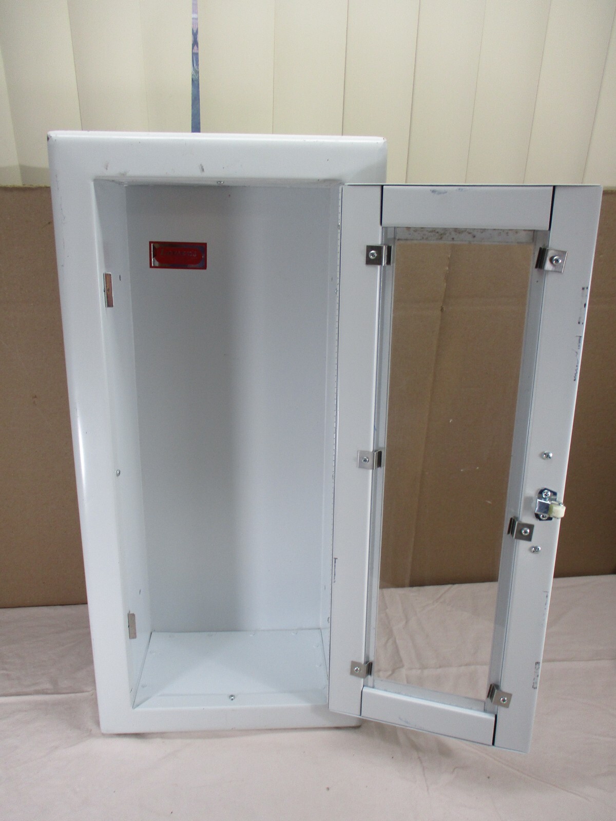 Larsen’s Fire Extinguisher Cabinet Full Acrylic Rolled Edge Semi Recessed (B)