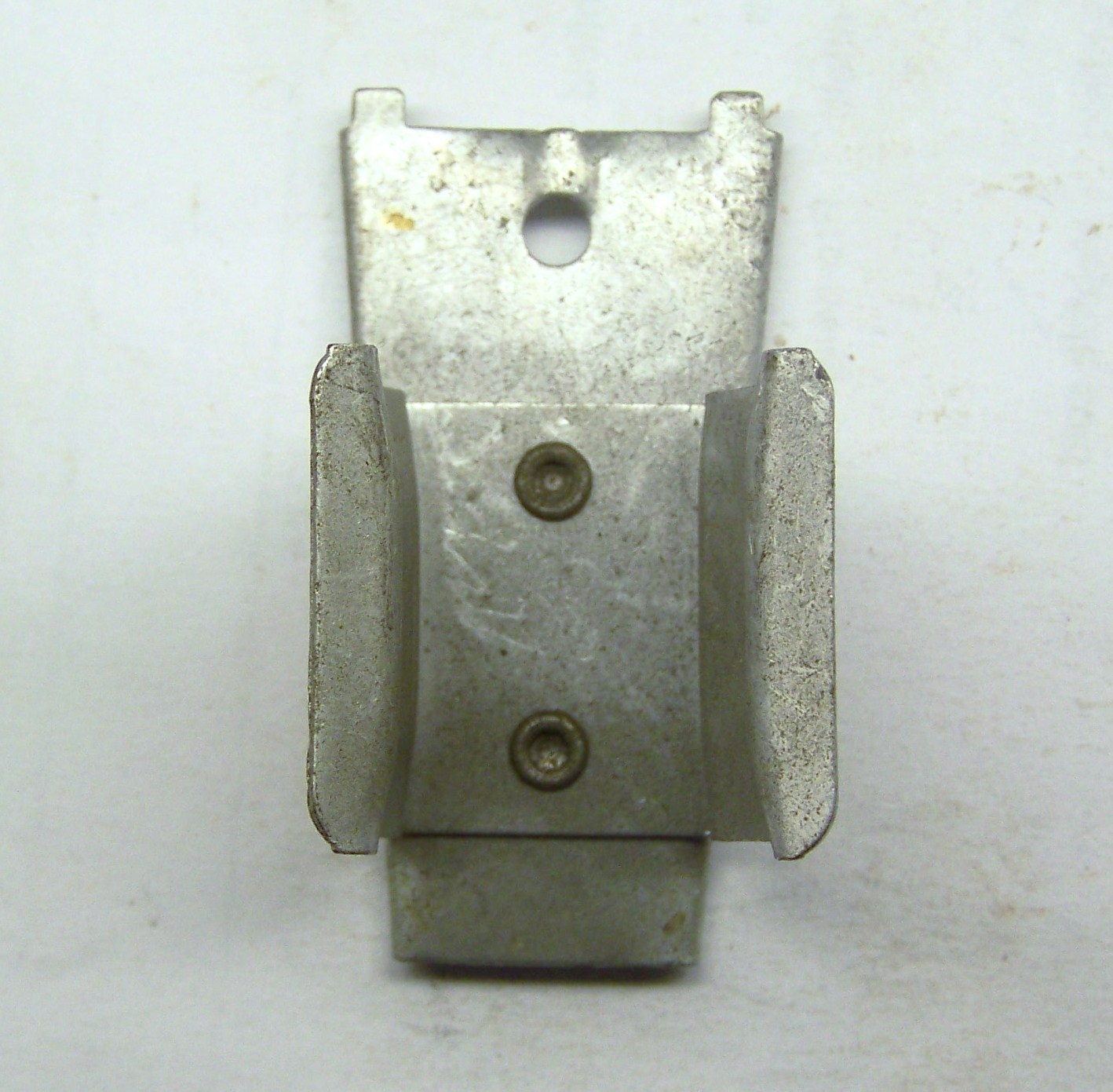 FIRE EXTINGUISHER NOS SS SPRING CLIP BRACKET 2-1/16″ L 1″ W 1-3/16″ D TAPER BACK
