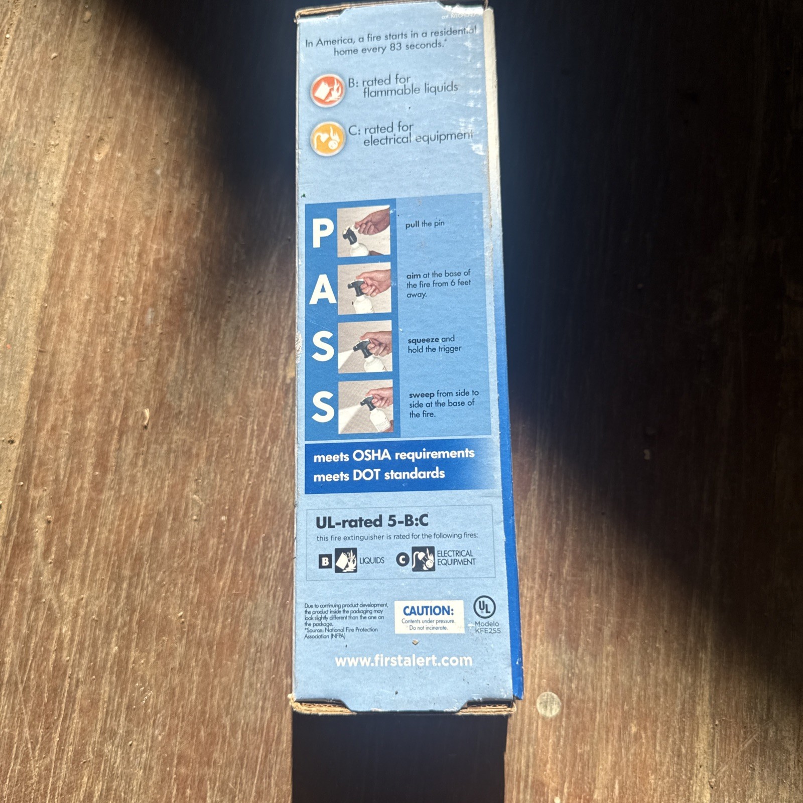 FIRST ALERT KITCHEN5 Fire Extinguisher, KFE2S5, UL RATED 5-B:C, White, 1-Pack