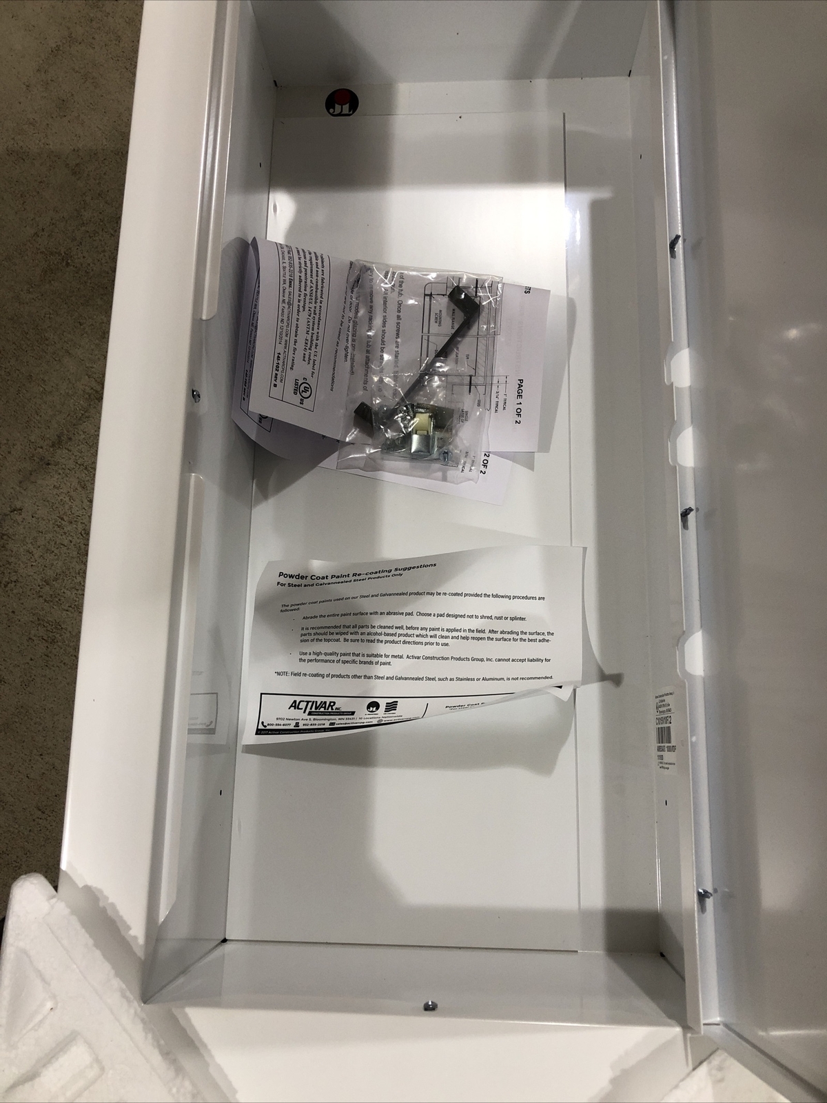 JL Industries Ambassador 1000 VDP w/Handle Fire Extinguisher Cabinet C1015V10FX2