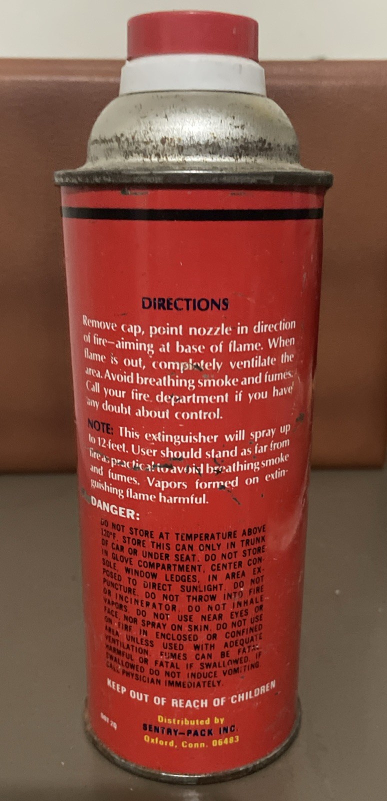 Sentry-pack Fire extinguisher Vintage Feels Full But For display Only