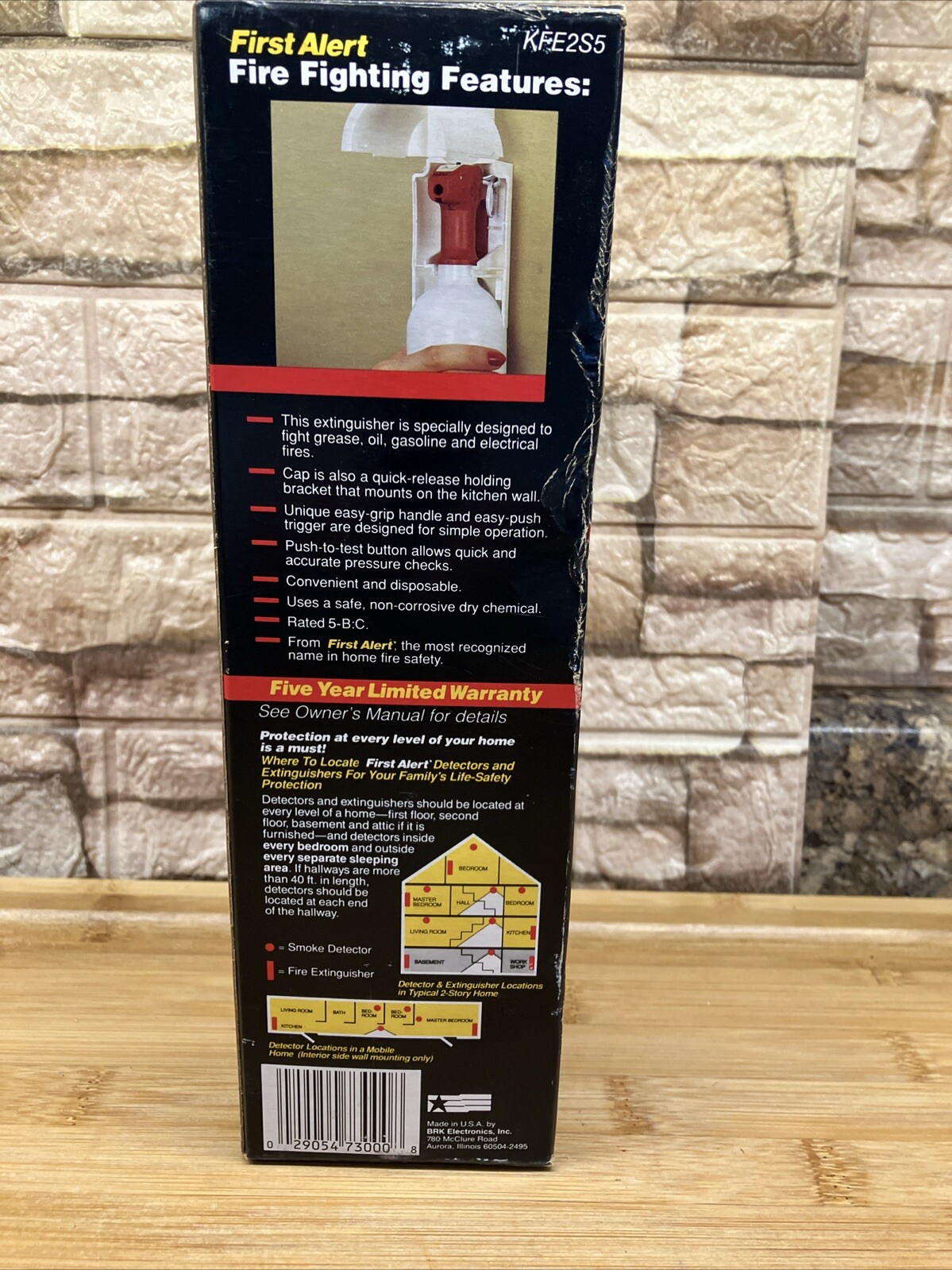 First Alert Kitchen Fire Extinguisher Liquids Grease Electrical KFE2S5 Vintage