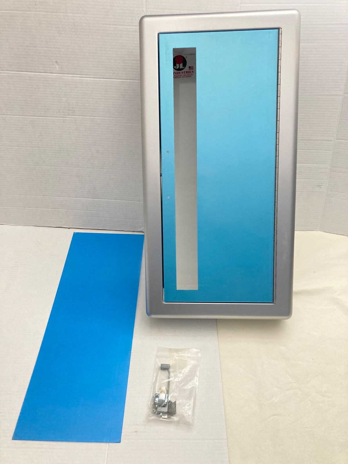 JL Ind. NOS** C1027V10 Academy 1000 VDP Steel Fire Extinguisher Cab 10 X 24