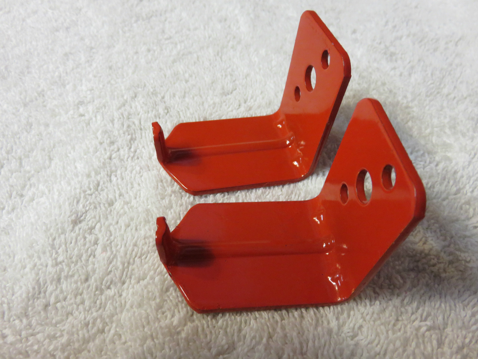 🔥🧯LOT OF 2-UNIVERSAL WALL MOUNT 10, 15 & 20 lb SIZE FIRE EXTINGUISHER BRACKET