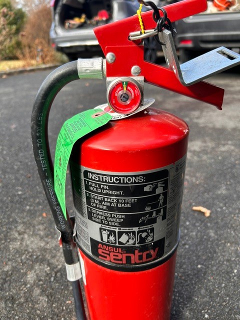 10LB ANSUL SENTRY AA10S – ABC Dry Chemical Fire Extinguisher