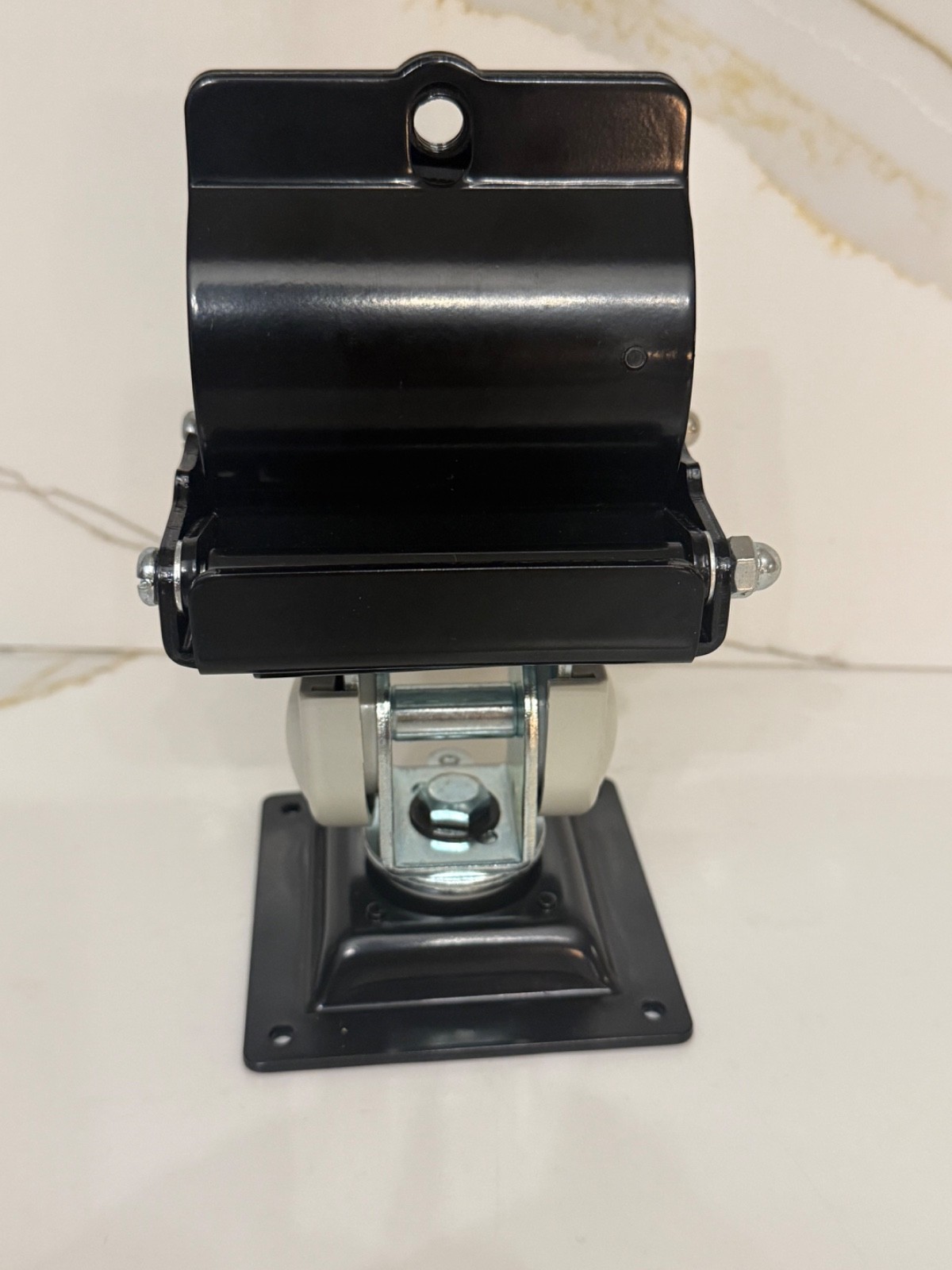 Universal Fire Extinguisher Mount Bracket Heavy-Duty Pivoting Holder 133902