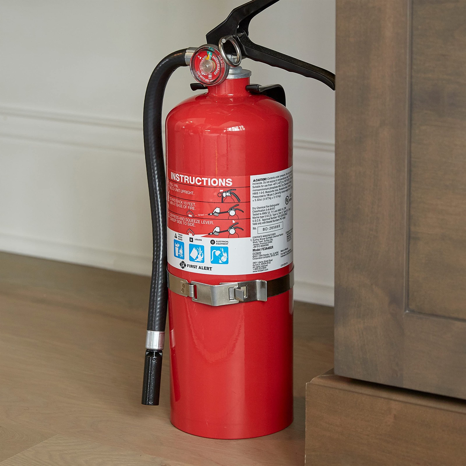 First Alert BRACKET5 Mounting Bracket for 5Lb Fire Extinguishers Febra5