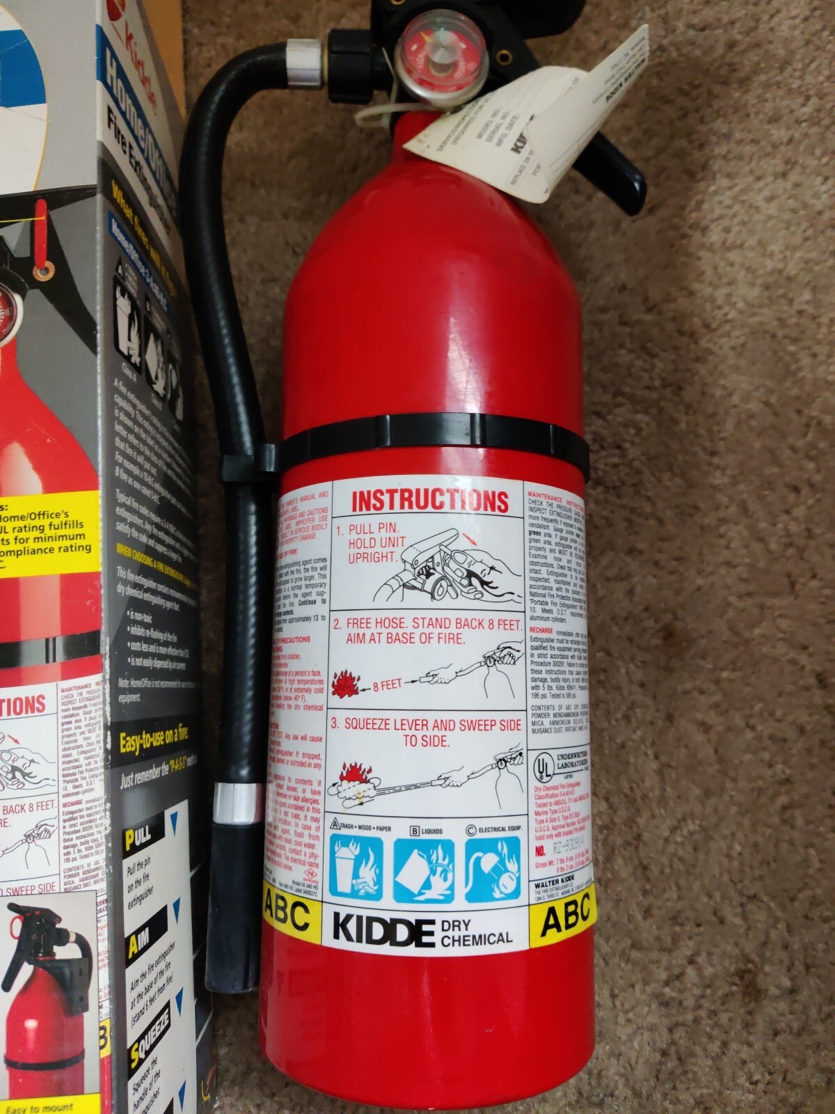 Kidde Fire Extinguisher UL Rated 1-A:10-B:C Model KD82-110ABC Need Recharge
