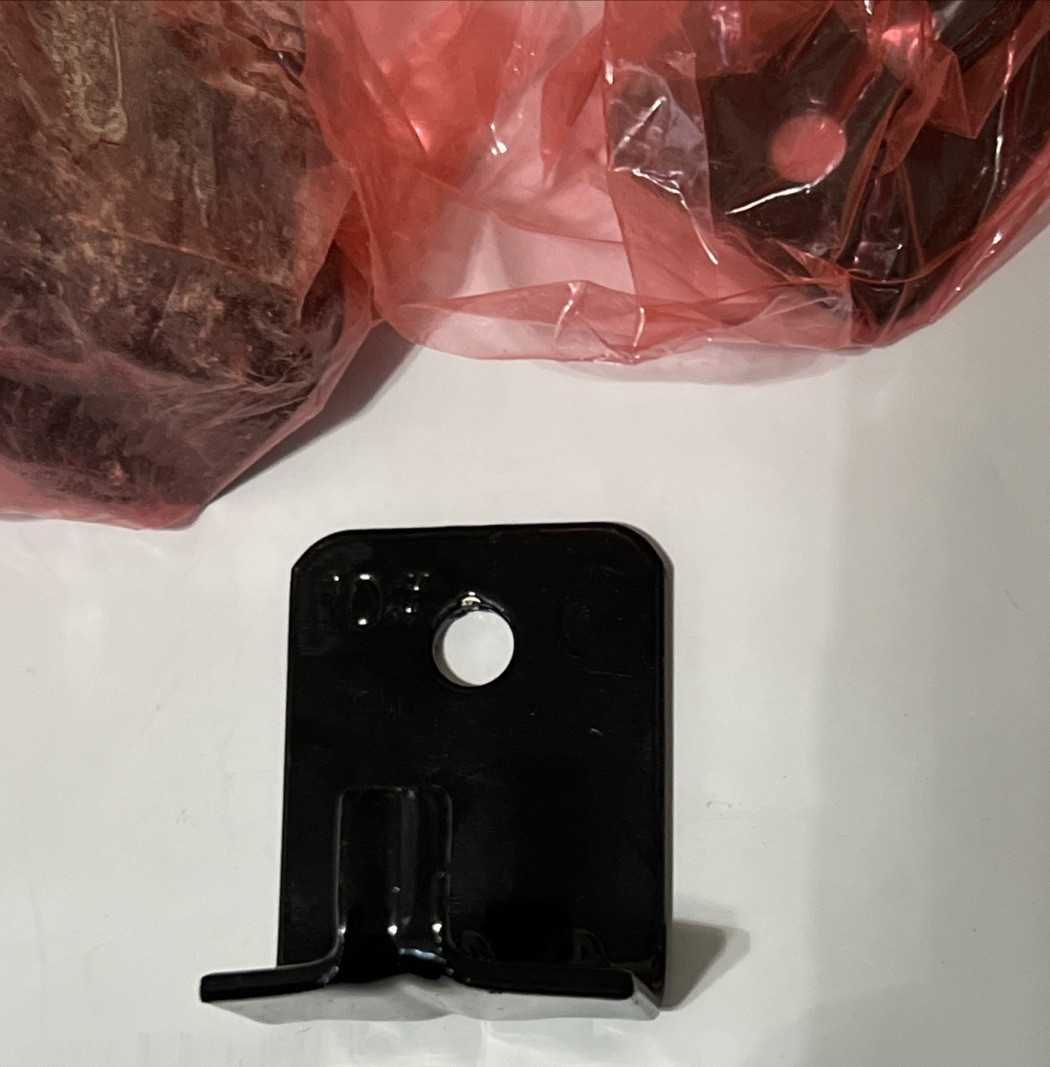 Fire Extinguisher 10 lb Single Hole Black Angle Steel Bracket Wall Mount LOT 8