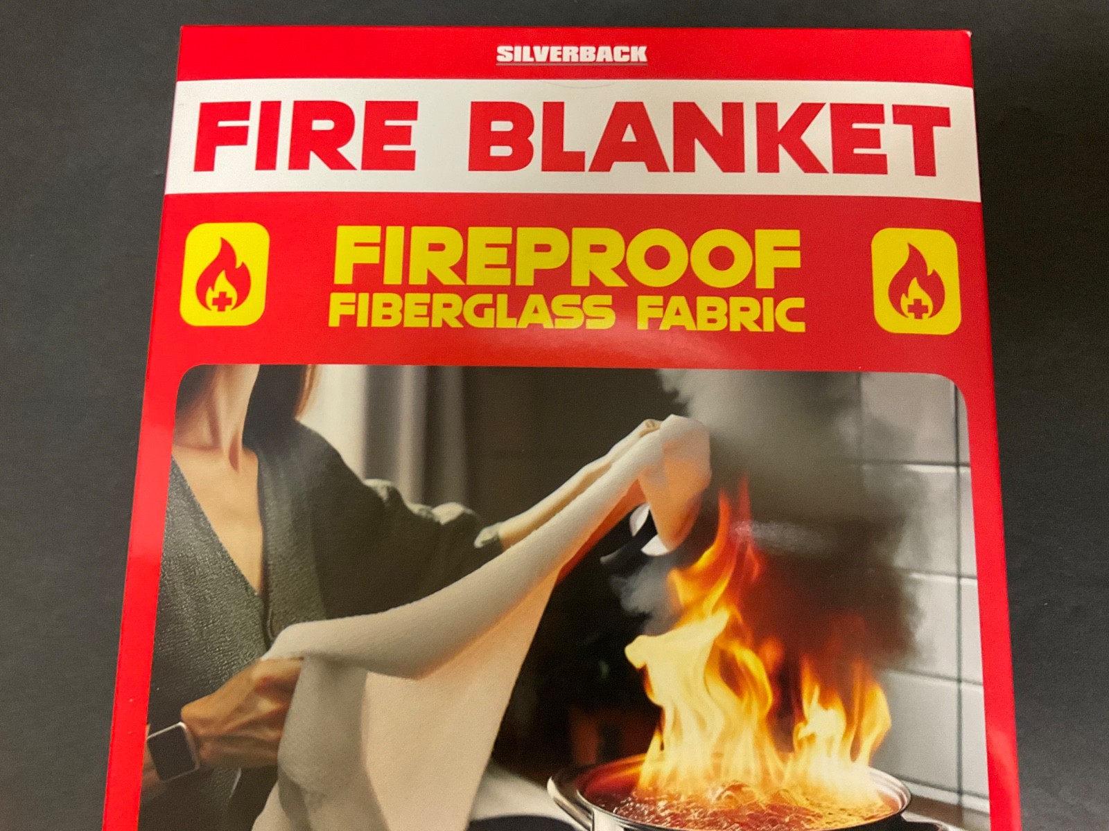 Silverback 40″ X 40″ Fireproof Fiberglass Fire Blanket