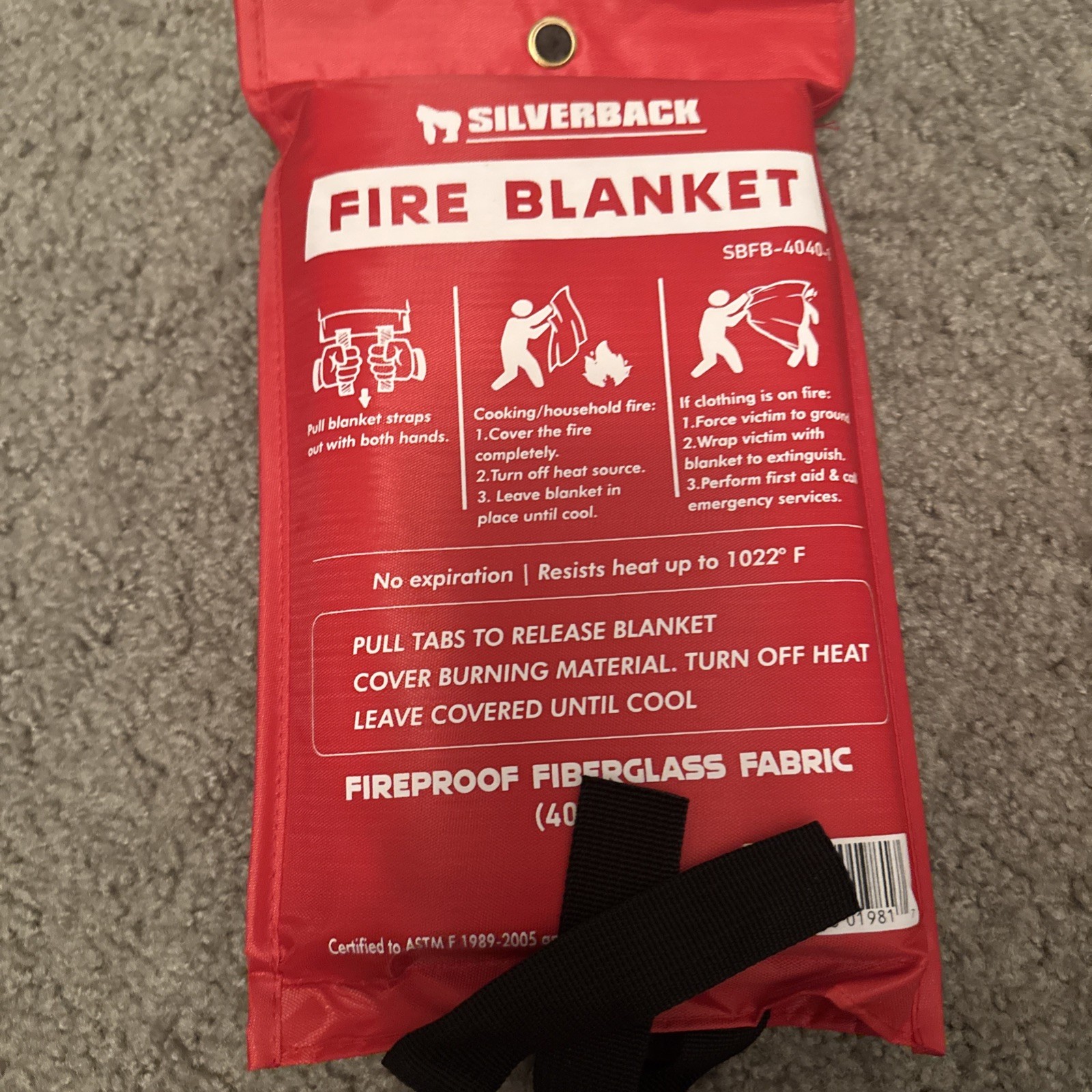 Silverback 40″ X 40″ Fireproof Fiberglass Fire Blanket