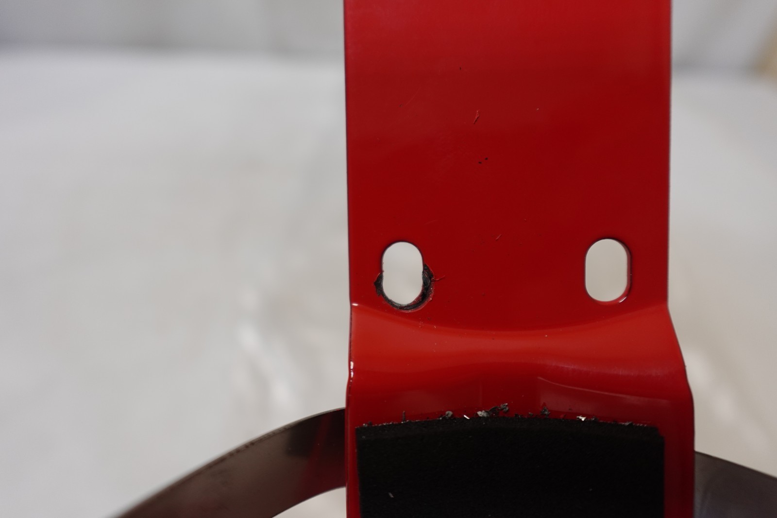BADGER MB-250B Fire Extinguisher Mounting Bracket – Steel – 40H509 / MB-250B