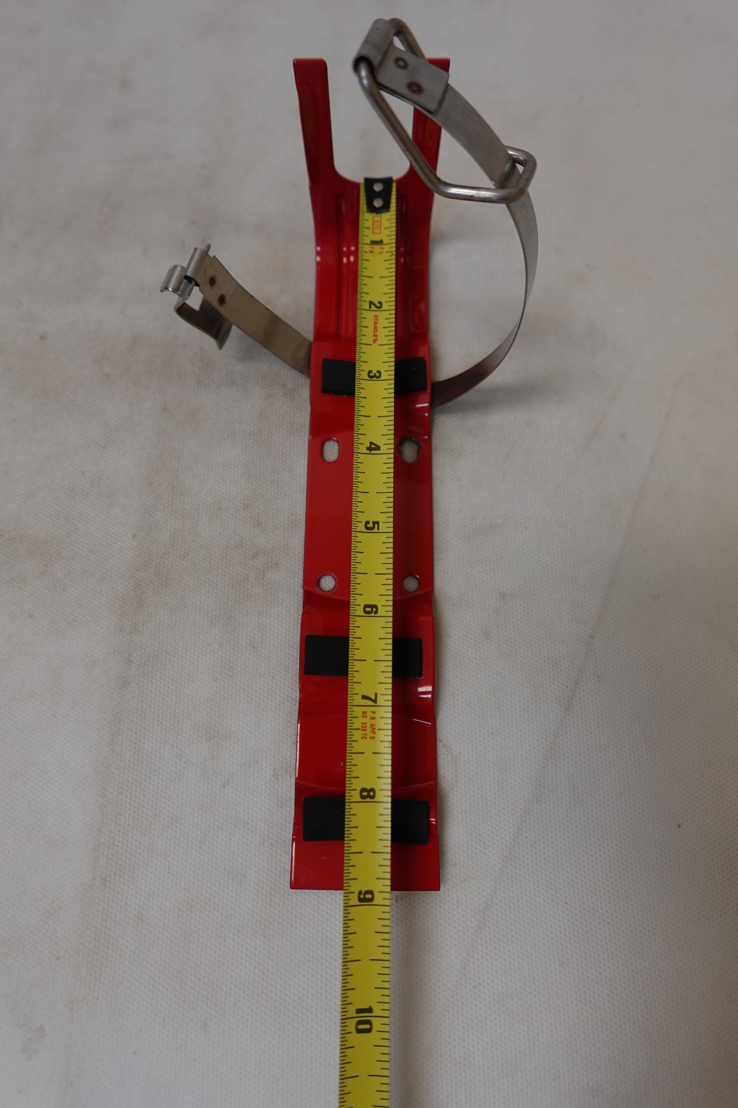 BADGER MB-250B Fire Extinguisher Mounting Bracket – Steel – 40H509 / MB-250B