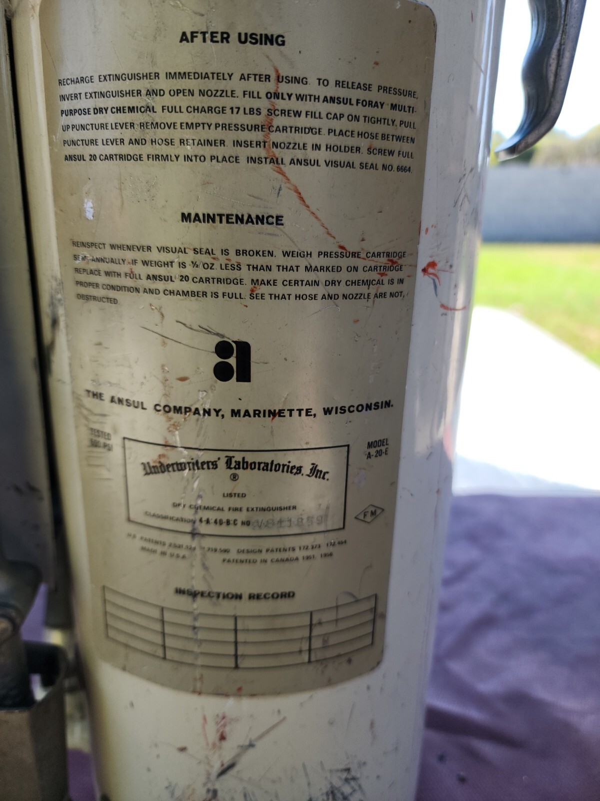 Ansul Dry Chemical Extinguisher Model A 20 E, 40 B:C For Class A,B,C Fires White