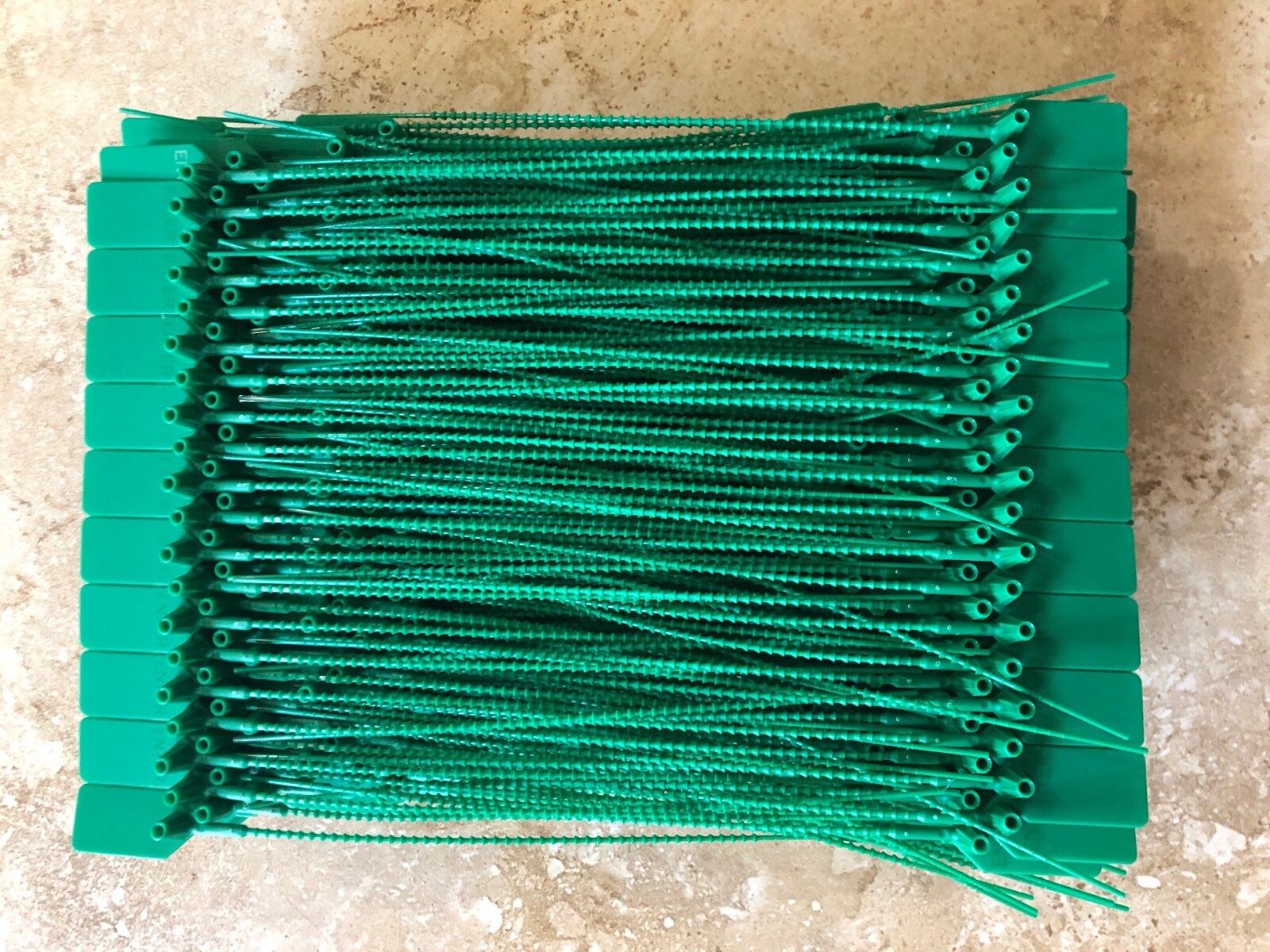 100-FIRE EXTINGUISHER TAMPER “FLAG” SEALS GREEN