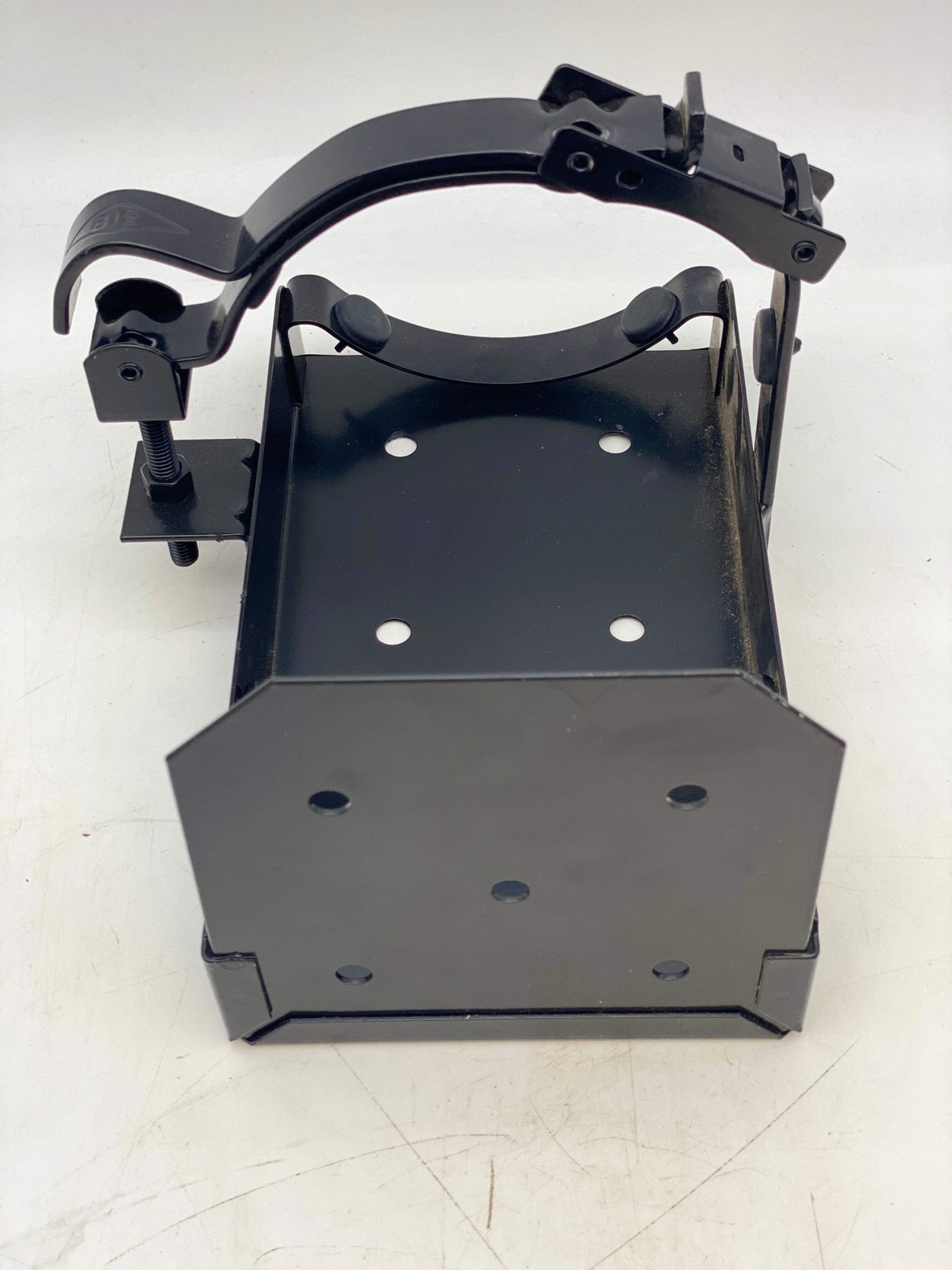 Amerex 12933 812 Box Type Mounting Bracket, Black, 6″ VEH *Lot of (2)* (No Box)