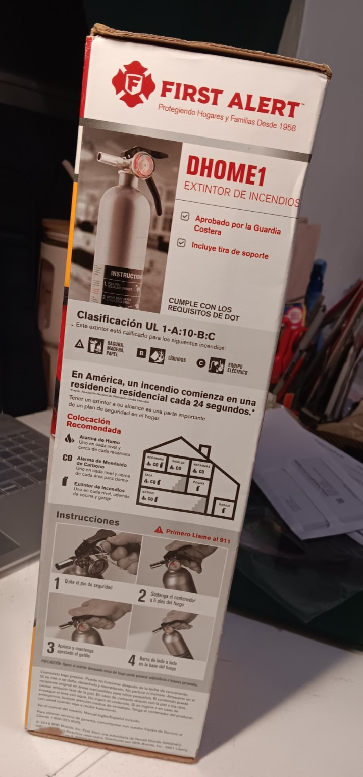 SEALED. First Alert DHOME1 Fire Extinguisher Commercial Grade FE1A10GR195.DEAL