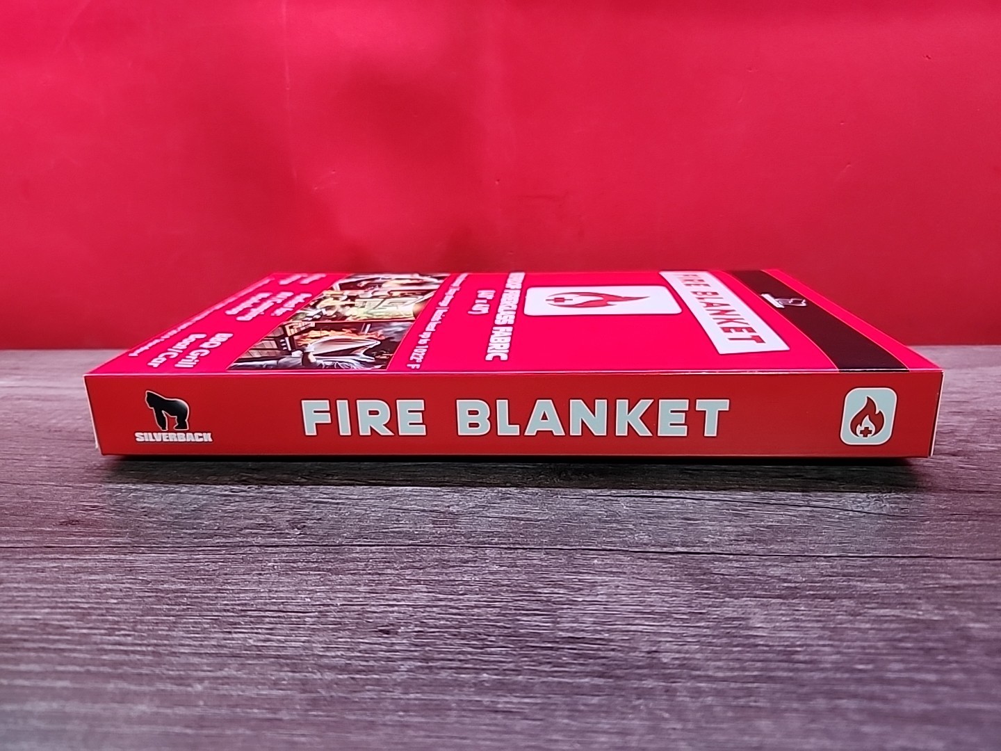 Silverback 40″ X 40″ Fireproof Fiberglass Fire Blanket