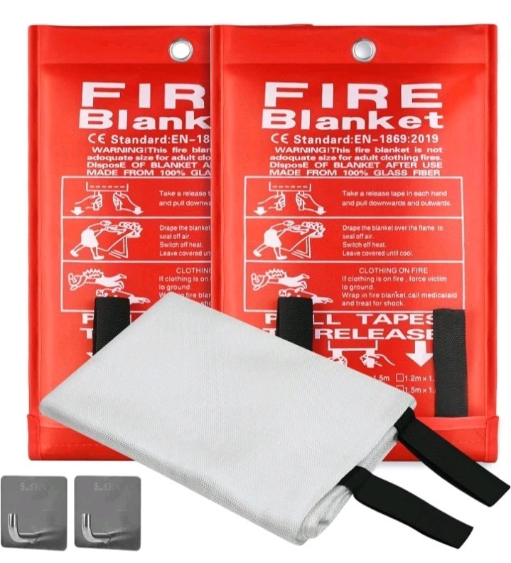 Emergency Fire Blanket 40″x40″ Fiberglass 1 PackFire Retardant Blankets W/Hooks