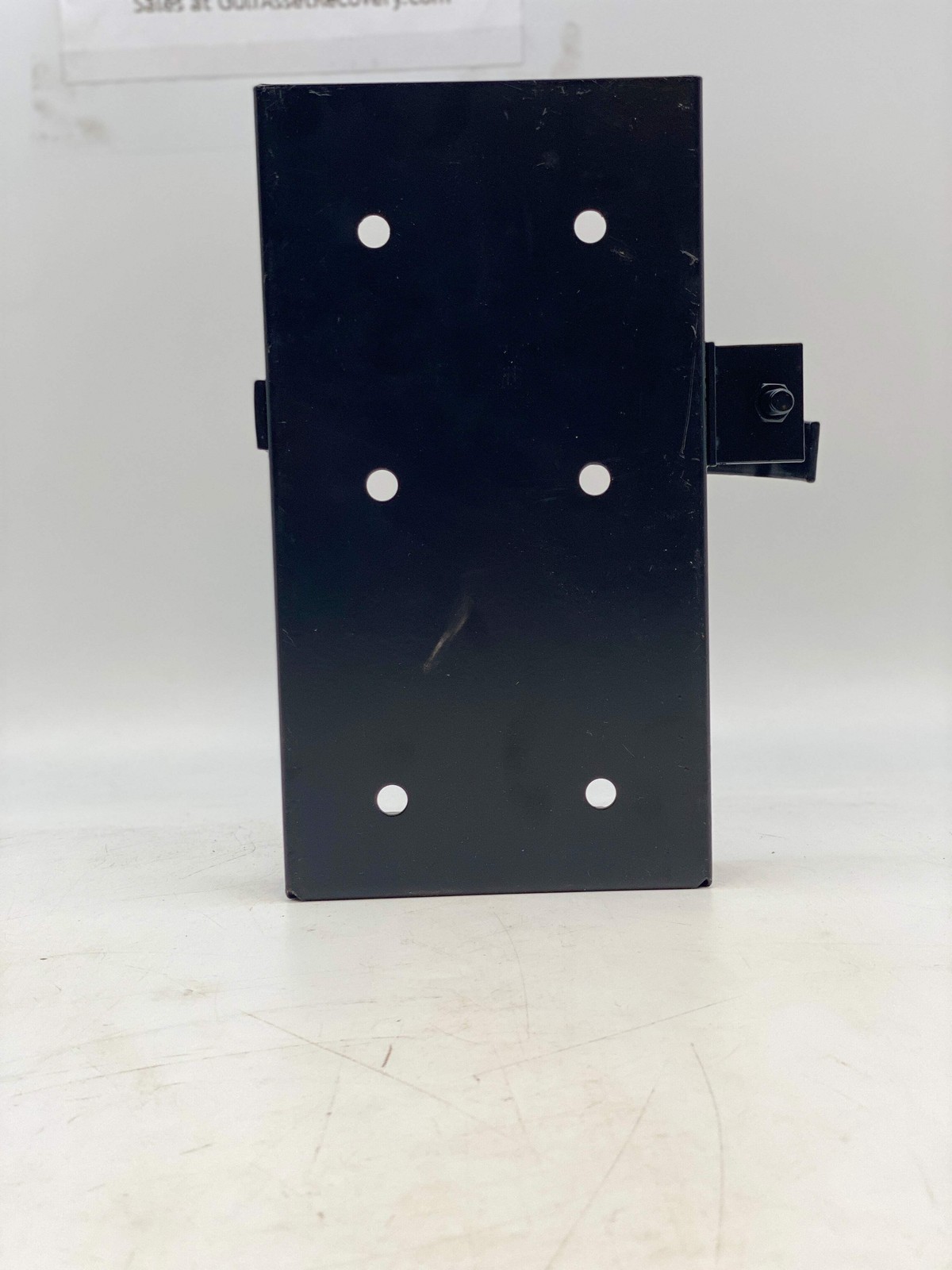 Amerex 12933 812 Box Type Mounting Bracket, Black 6″ VEH *Box of (2)* (Open Box)