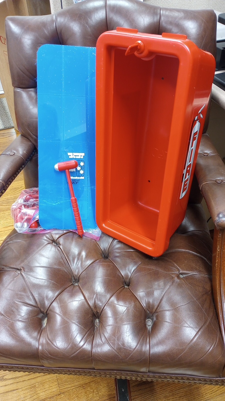 ✅🔥🧯LOT of 10 NEW 5lb. FIRE EXTINGUISHER CABINETS W/ PLEXIGLASS, LOCK & HAMMER