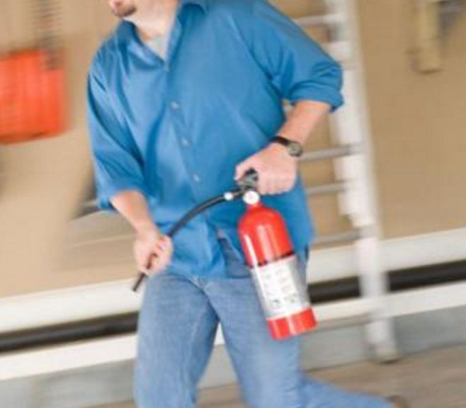 New Kidde PRO 210 2A:10B:C Fire Extinguisher Home Industrial