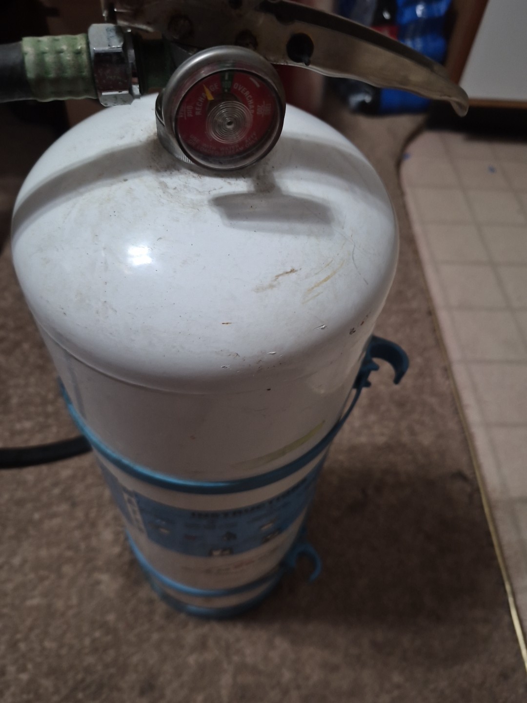 Amerex C272 2.5 Gal Water Mist Fire Extinguisher – 2A:C MRI Safe