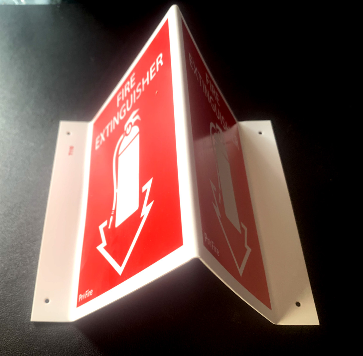 🔥🧯Lot of TEN…3-D RIGID PLASTIC 5″ X 6.5″ FIRE EXTINGUISHER SIGNS🔥🧯