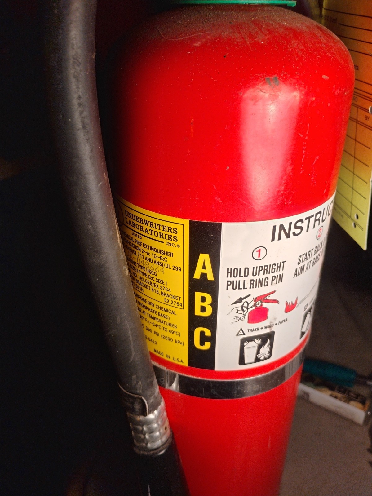 Underwriter Laboratories Dry Chemical Extinguisher. Classification 2-A 10-…