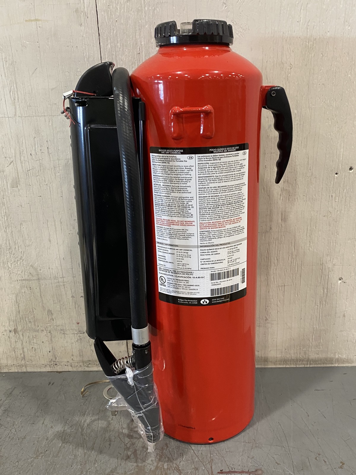 Badger 30# ABC Brigade – CO2 Gas Cartridge Fire Extinguisher 466533