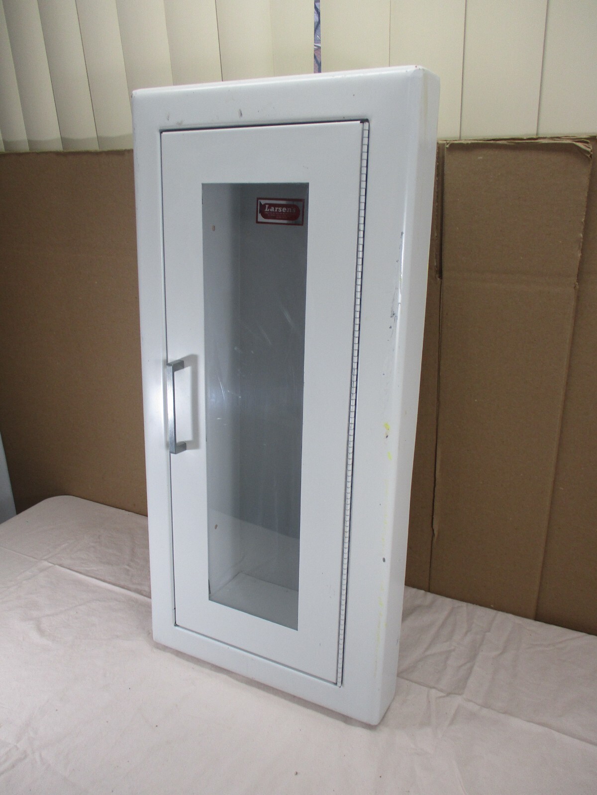 Larsen’s Fire Extinguisher Cabinet Full Acrylic Rolled Edge Semi Recessed (B)
