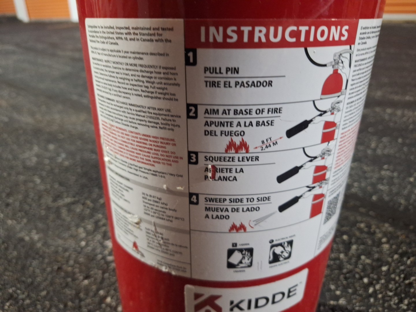 KIDDE Fire Extinguisher: 20 lb Extinguisher Capacity, 10B:C, Carbon Dioxide