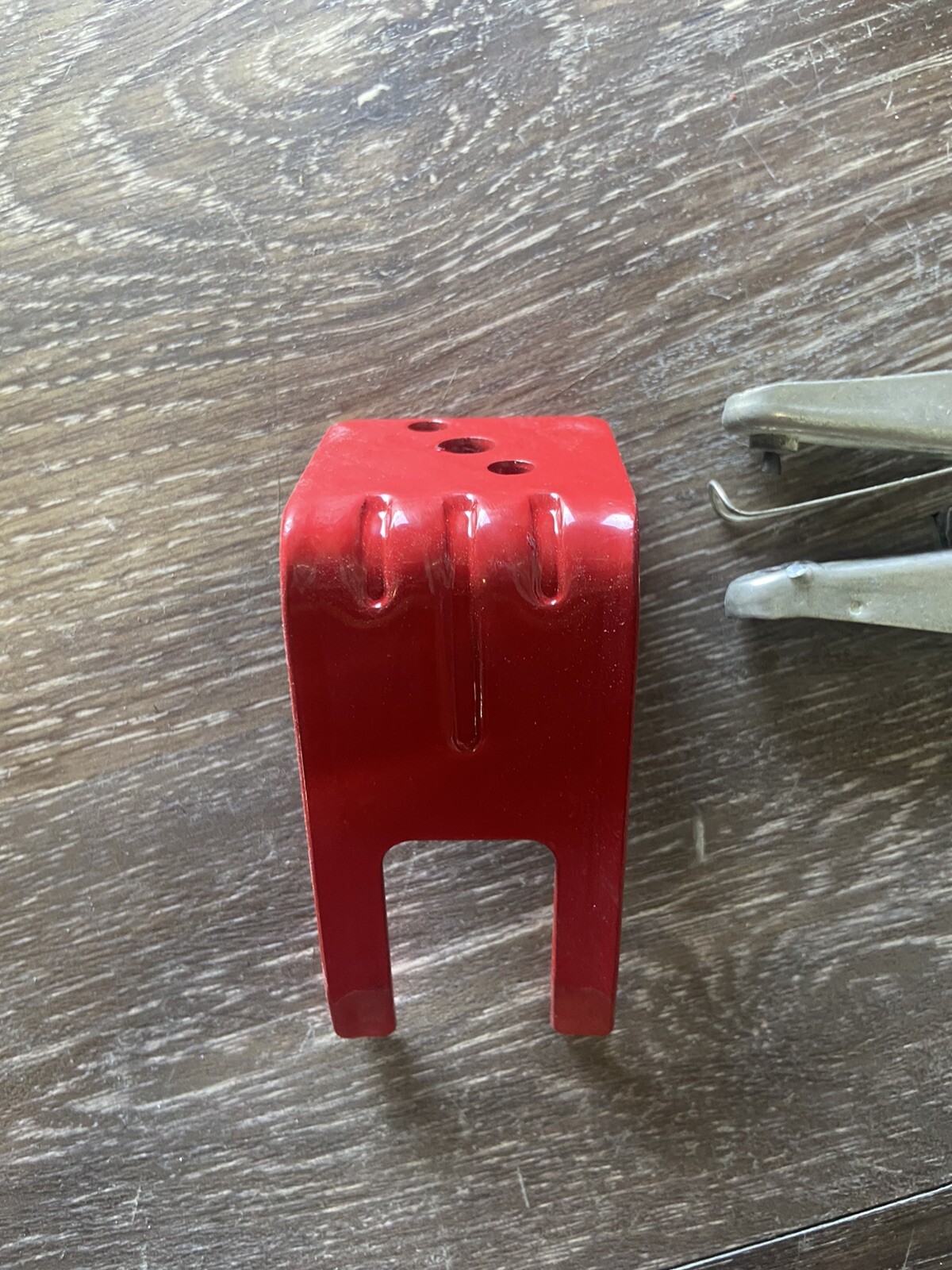 AMEREX FORK BRACKET(WALL MOUNT) 5-10-20lb FIRE EXTINGUISHER