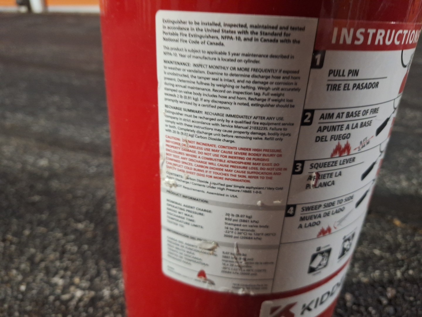 KIDDE Fire Extinguisher: 20 lb Extinguisher Capacity, 10B:C, Carbon Dioxide