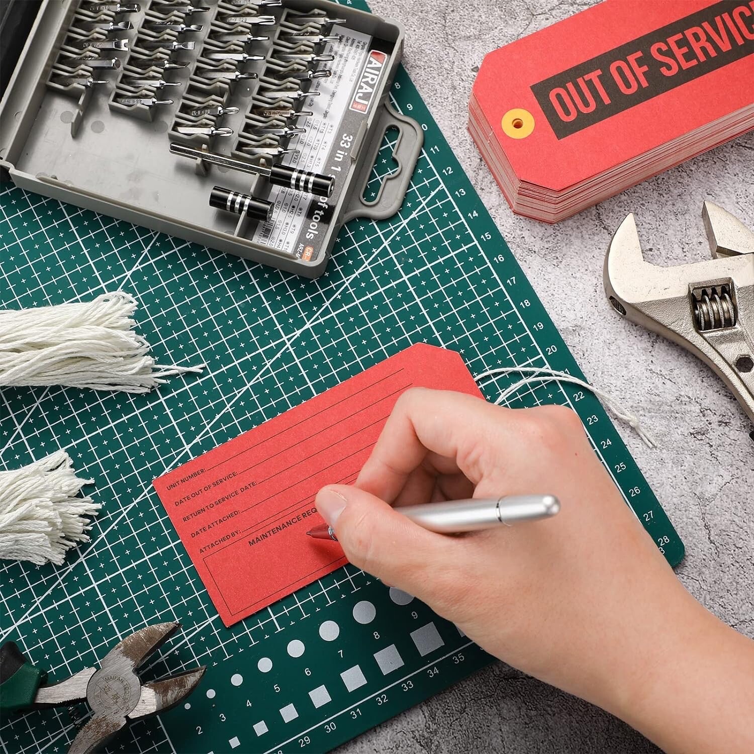 🎯50-Out of Service Tags Red Tags W/string Maintenance Required Tags 2.4″ X 4.7″