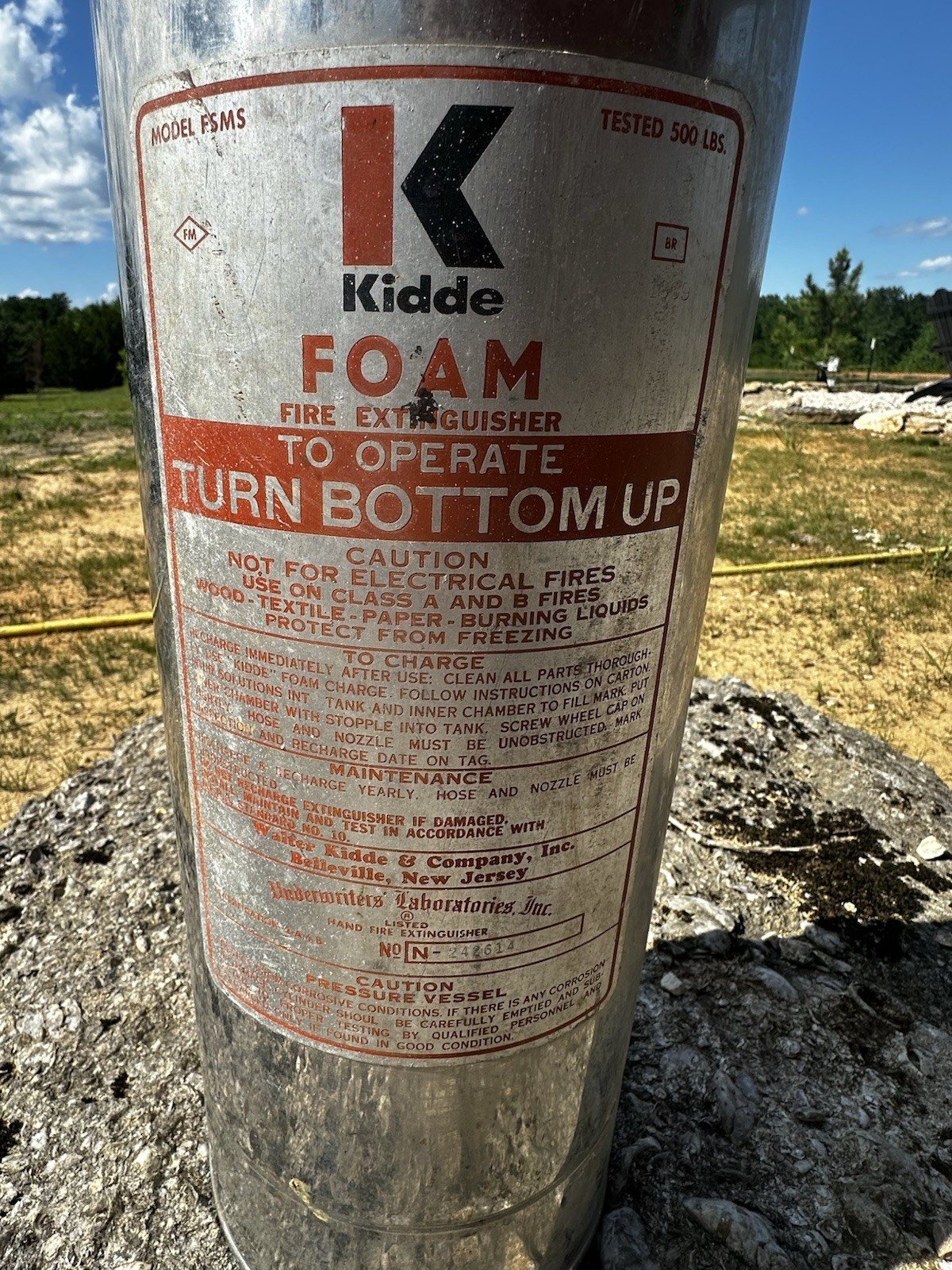Kidde Foam Fire Extinguisher FSMS Model MPN FSMS Stainless Steel Red Handle