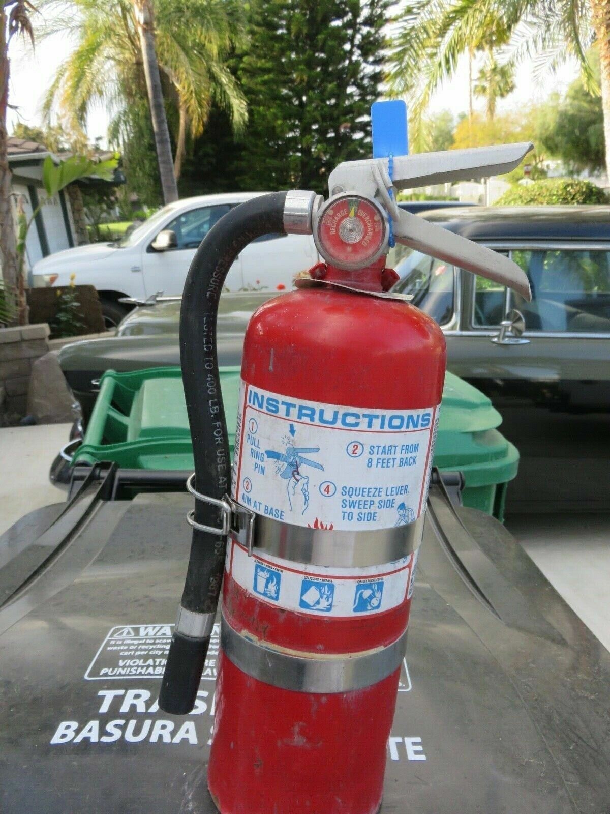 🔥🧯4-LOT OF UNIVERSAL 5lb. FIRE EXTINGUISHER VEHICLE/MARINE BRACKET W/HOSE CLIP