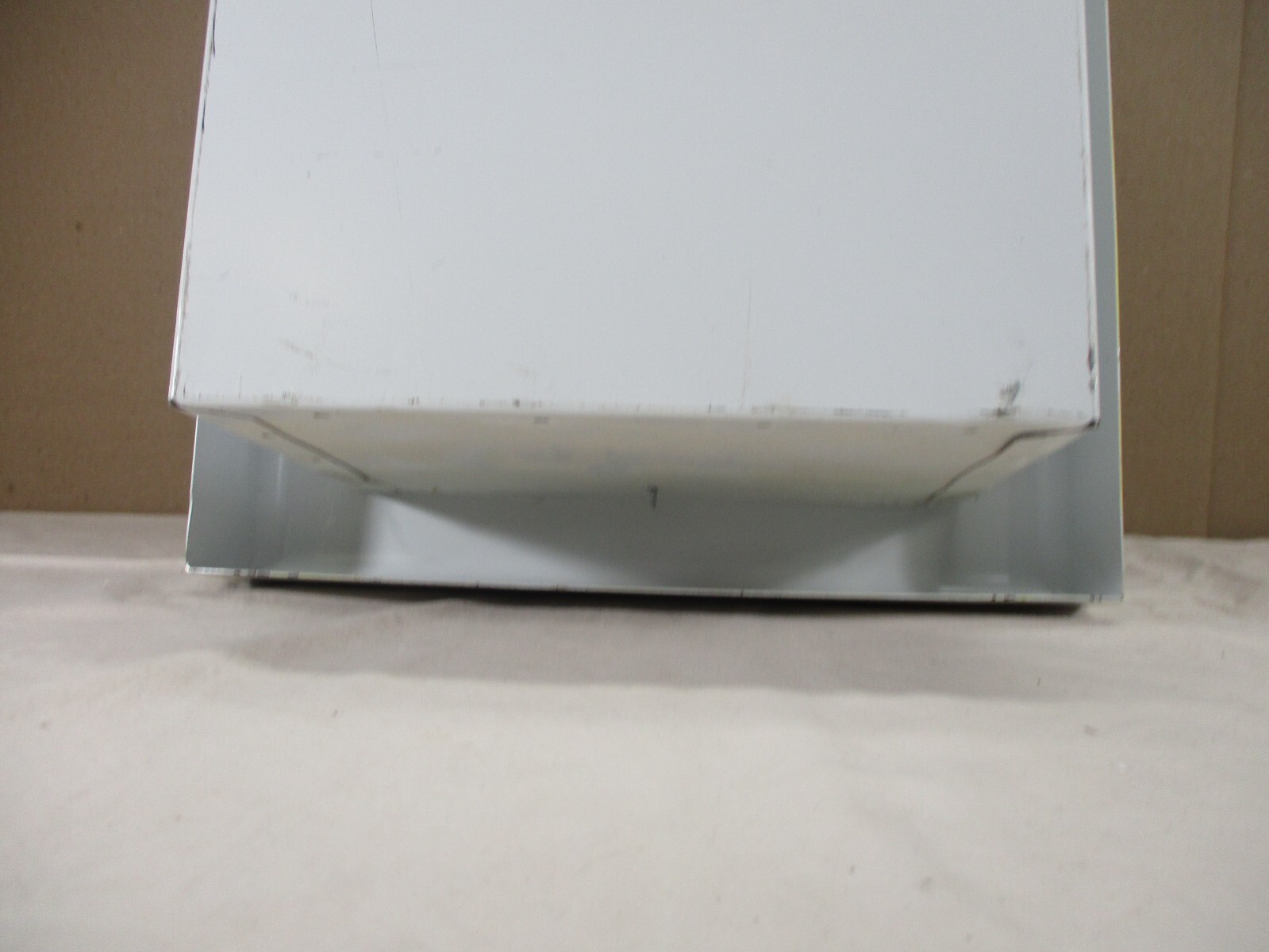 Larsen’s Fire Extinguisher Cabinet Full Acrylic Rolled Edge Semi Recessed (B)