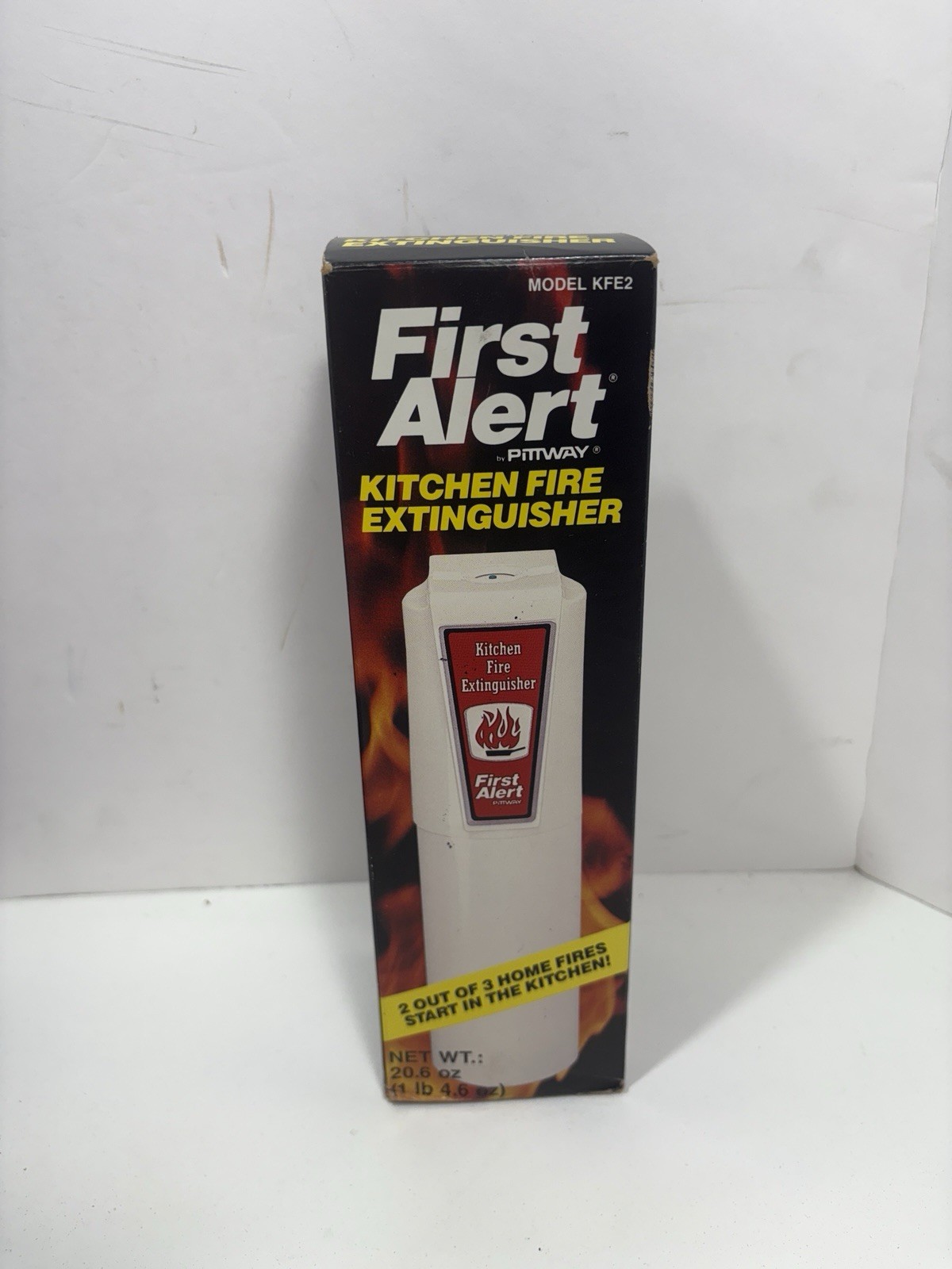 First Alert Pittway Kitchen Fire Extinguisher 20.6 Oz KFE2 OLD For Decor! Read*