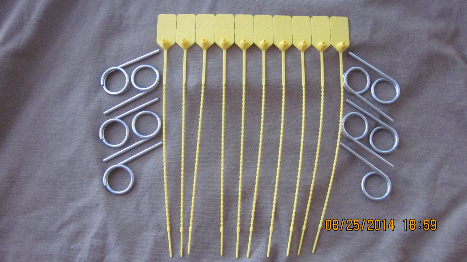 🔥🧯25-TAMPER FLAG SEALS (YOU CHOOSE COLOR) & 20 Fire Extinguisher Pull Pins🔥🧯