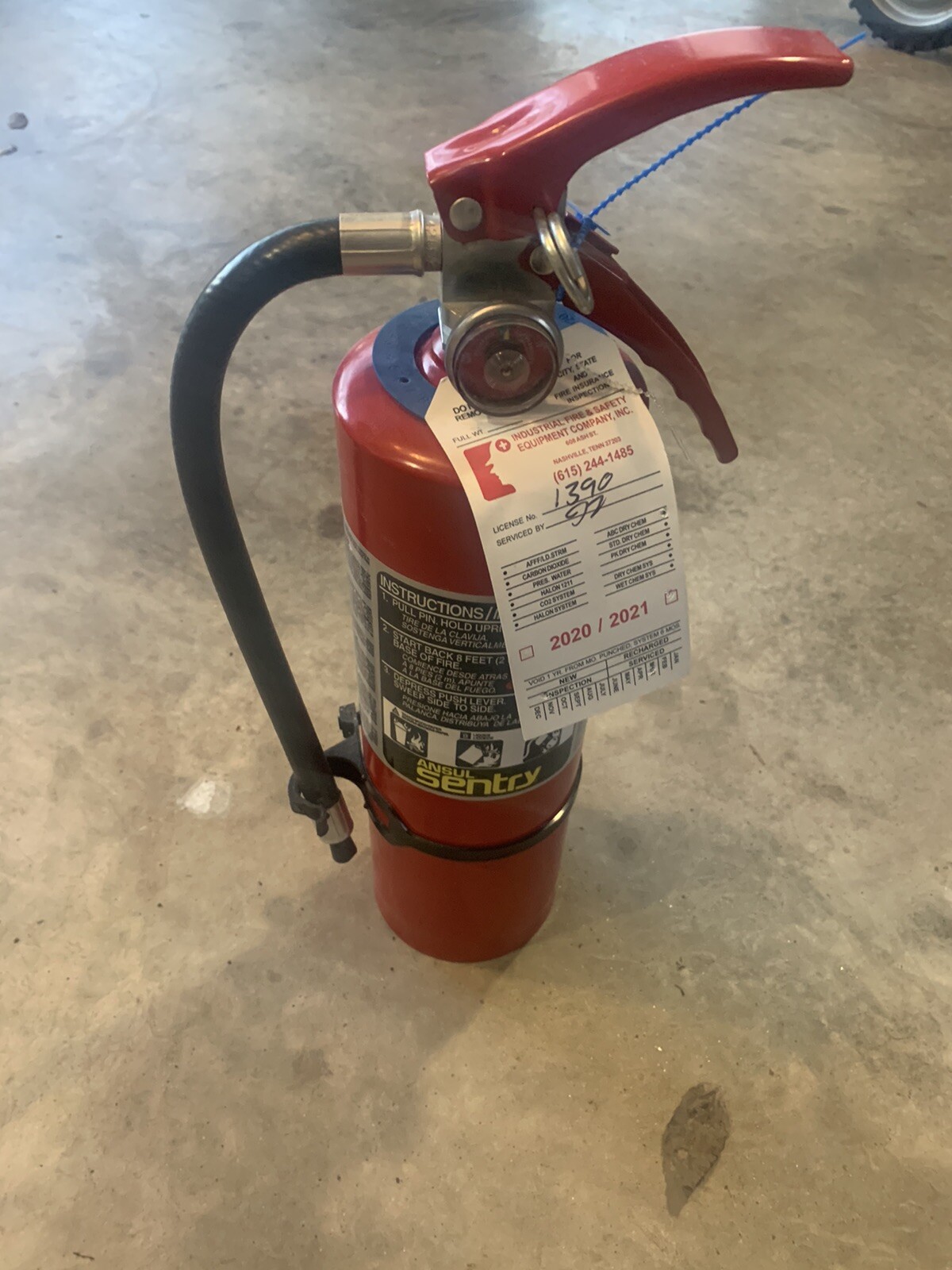 Sentry Dry Chemical Fire Extinguisher Model AO5