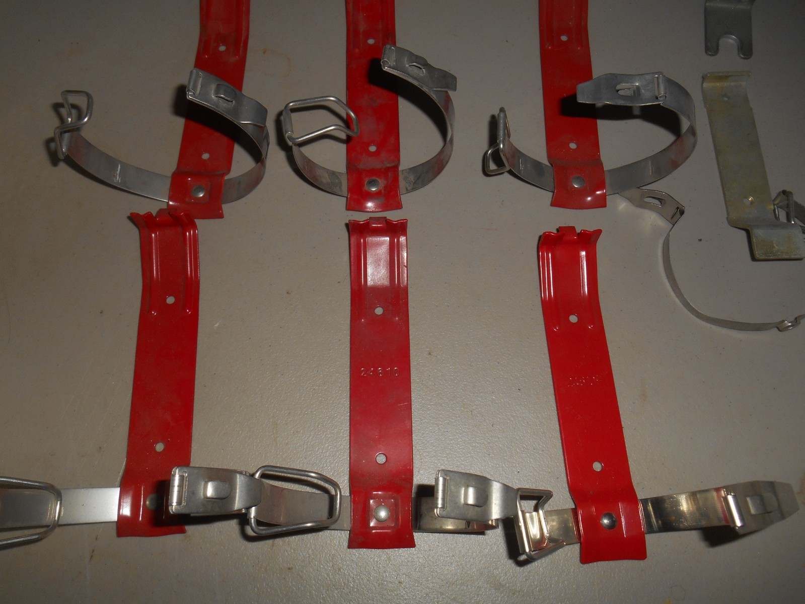USED Lot – 6 Fire Extinguisher Wall Mount Metal Bracket Lot