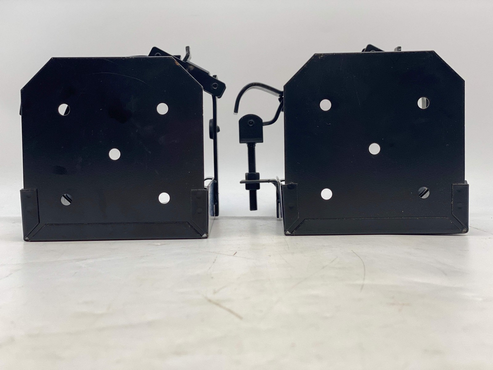 Amerex 12933 812 Box Type Mounting Bracket, Black, 6″ VEH *Lot of (2)* (No Box)